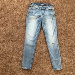 Modern skinny jeans. Denizen from Levi’s